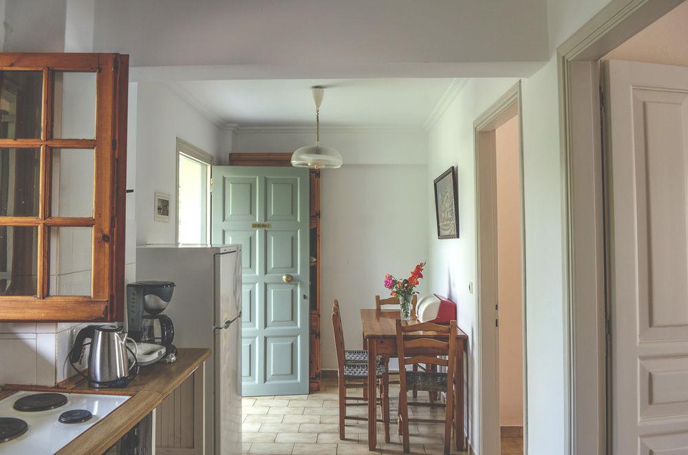 Aronda Apartments Dassia  Extérieur photo